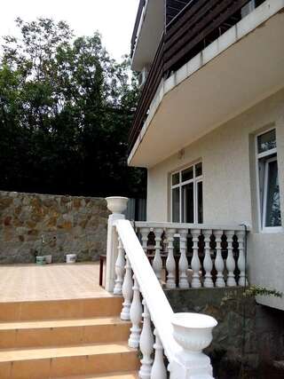 Гостевой дом on Shelomeevskaya Yalta Ялта-4