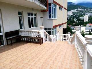 Гостевой дом on Shelomeevskaya Yalta Ялта-0