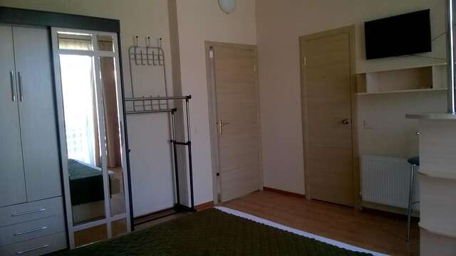 Гостевой дом on Shelomeevskaya Yalta Ялта-17